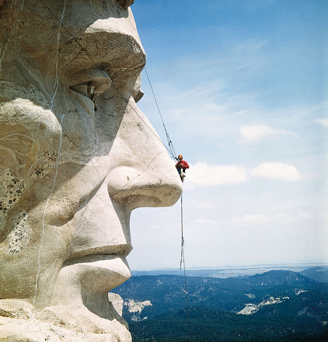 Mount Rushmore: See Photos of Monument Under Construction
